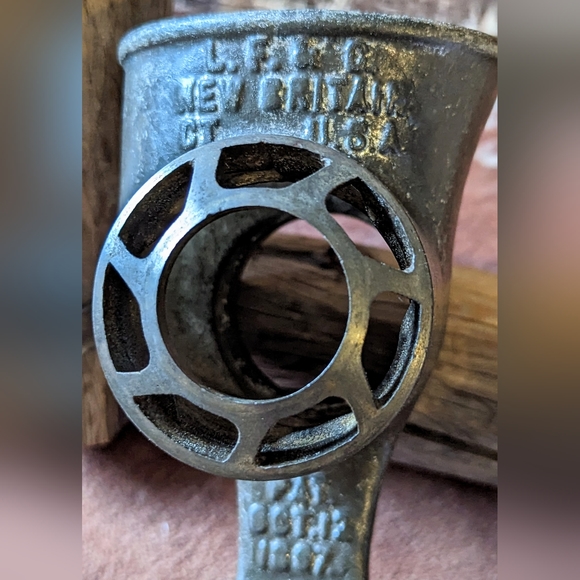 Antique 1899 L F & C New Britain CT Cast Iron Food Chopper Universal 1 - Picture 10 of 13